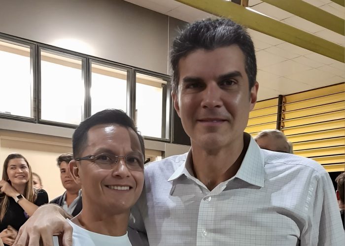 Na companhia do nosso governador Helder Barbalho. Na entrega do centro de hemodiálise do hospital regional público de Castanhal.